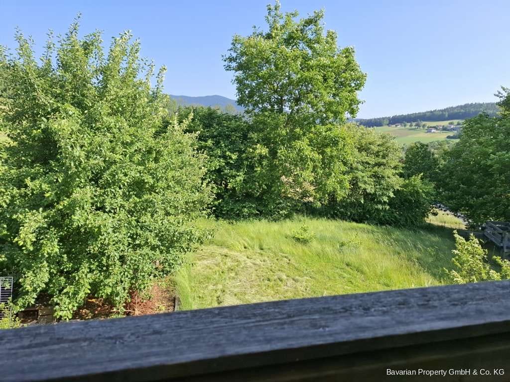Immobilie in Rimbach - EFH mit ELW- Sehr ruhige Randlage-umfangreich saniert-bezugsfrei! 1.600 ² Grd, 
Nähe Bad Kötzting - Bild 3