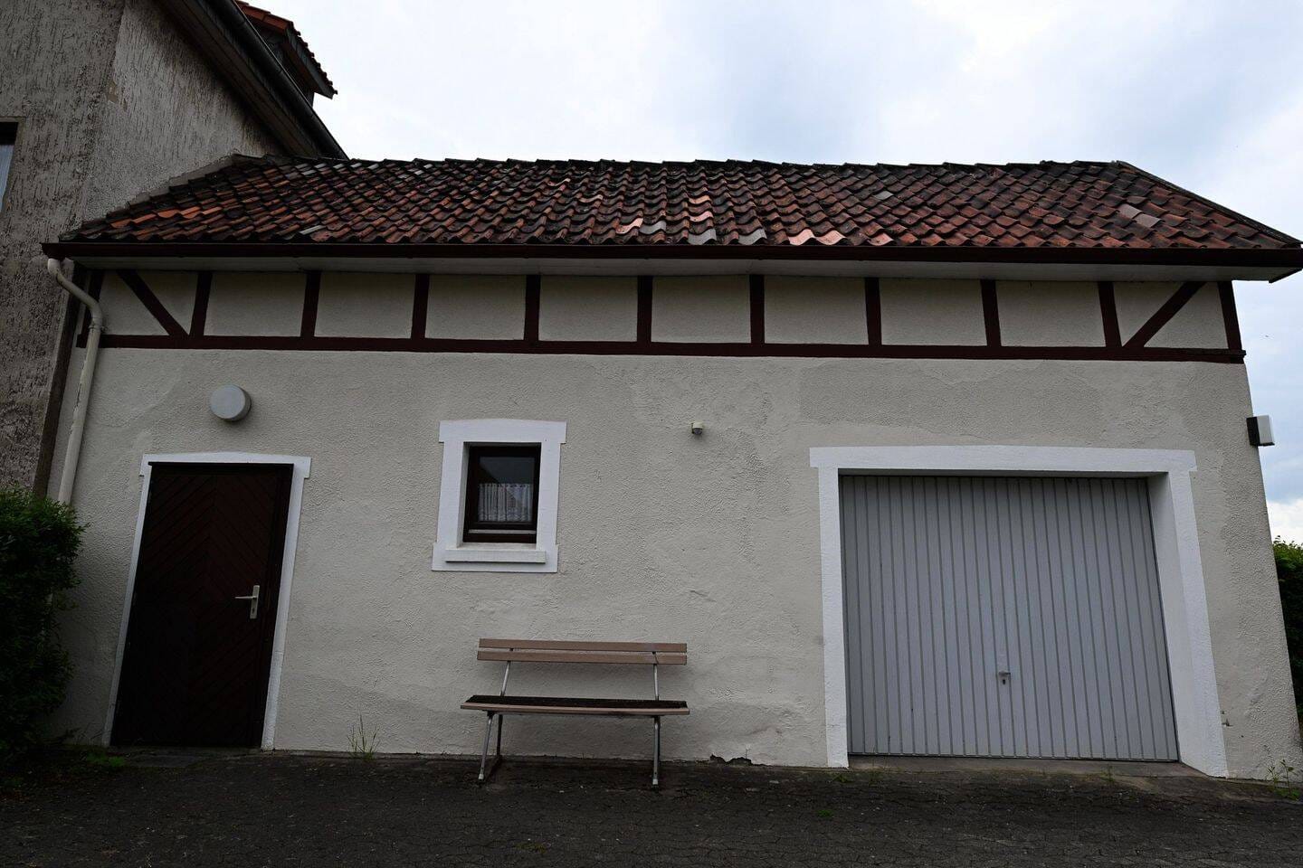 Immobilie in Ilsede - Villa freistehend / großes Grundstück / auch als Mehrfamilienhaus sehr gut nutzbar - Bild 1