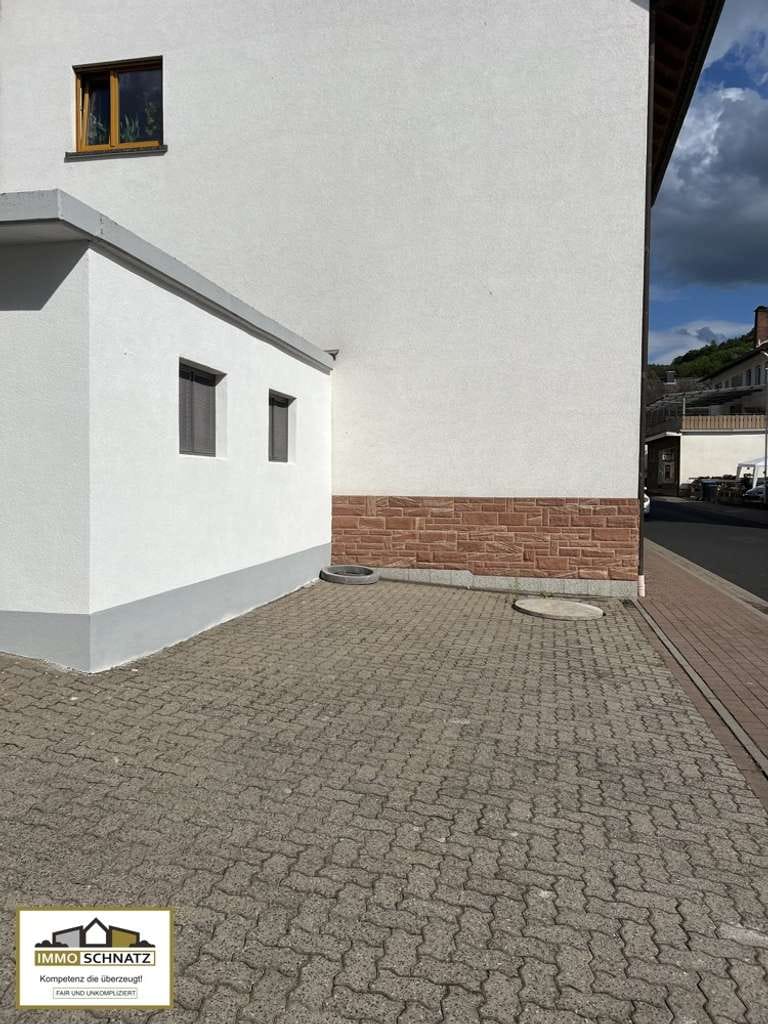 Immobilie in Sulzbach am Main - Komplett renovierte 3-Zimmer-Wohnung im EG mit Balkon und kleinem Garten - Bild 2