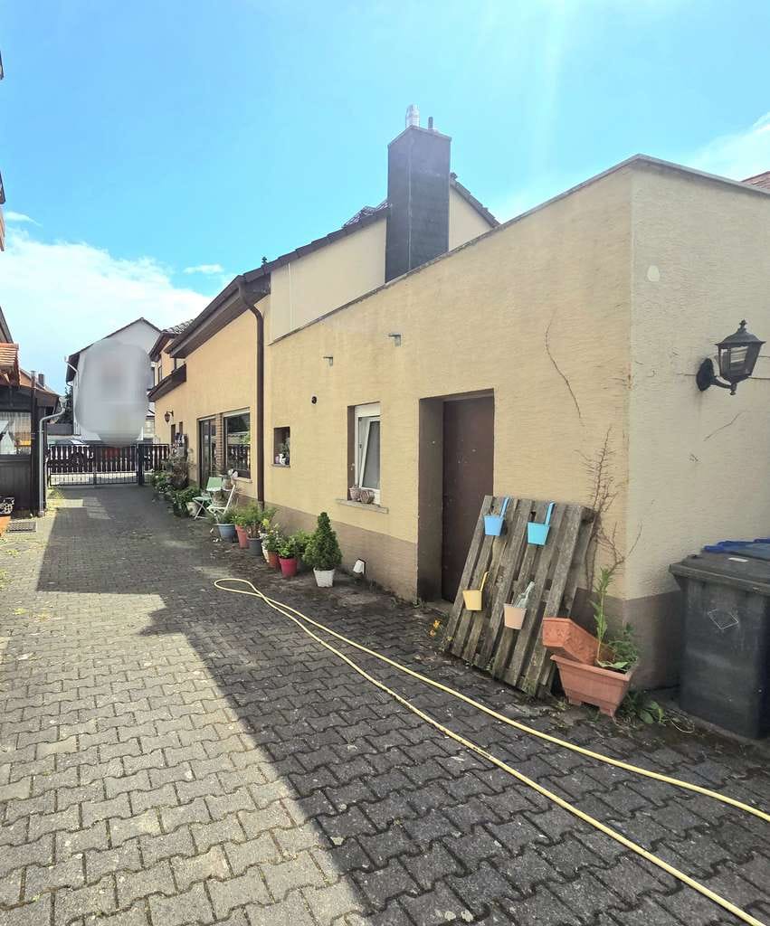 Immobilie in Seligenstadt - 1-2 Familienhaus mit Garten in Seligenstadt zu verkaufen - Bild 1