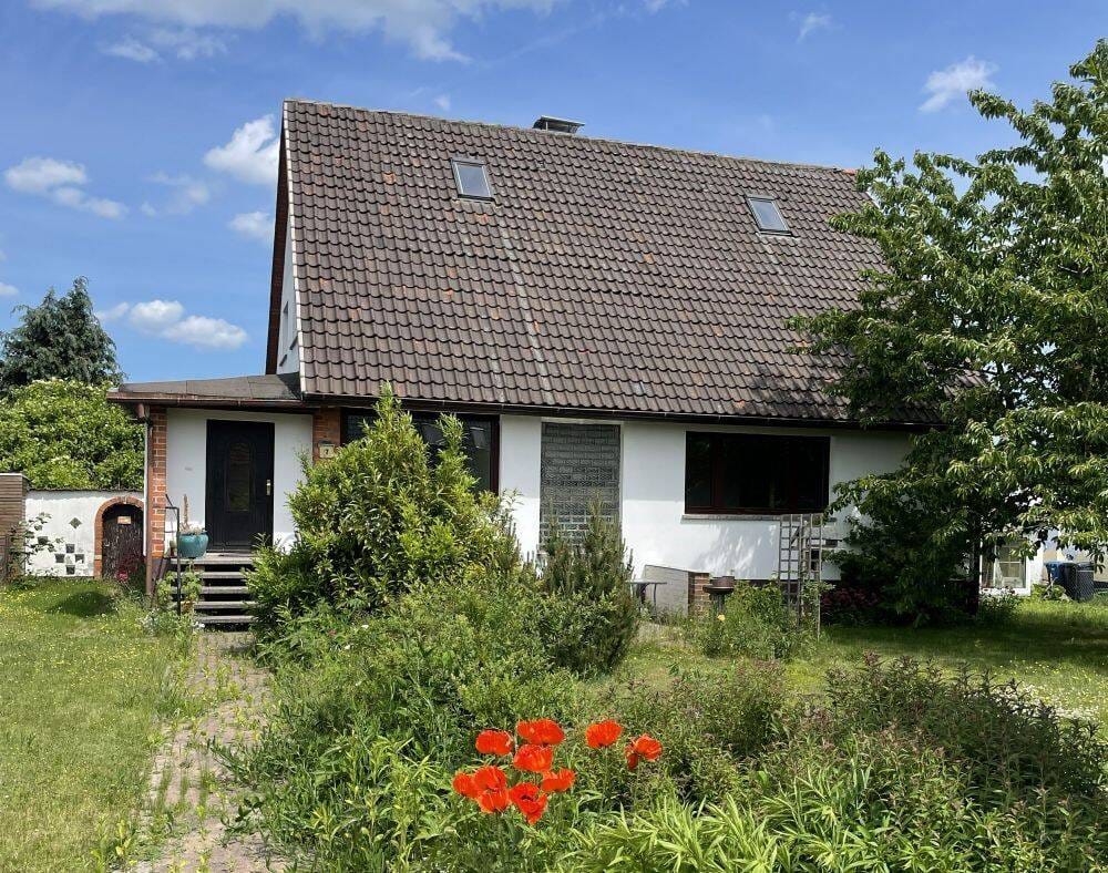 Immobilie in Blowatz - Großen Haus mit Vollkeller und Nebengelass - 23974 Neuburg - Bild 0