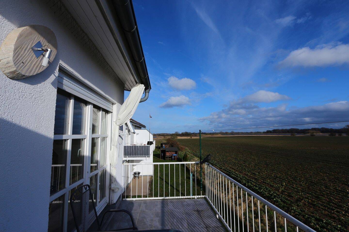 Immobilie in Garz/Rügen - Maisonette-Ferienwohnung mit Balkon und Kamin, ruhige Lage in Garz/Rügen - Bild 0