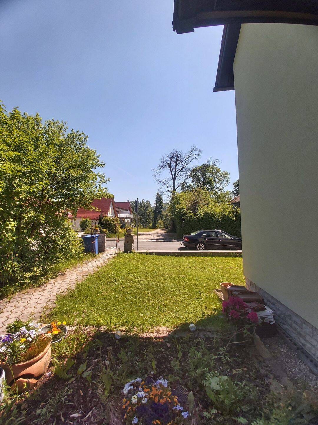 Immobilie in Stadtsteinach - Solide gebautes Zweifamilienwohnhaus am Fuße des Frankenwaldes in 95346 Stadtsteinach/Oberfranken - Bild 2