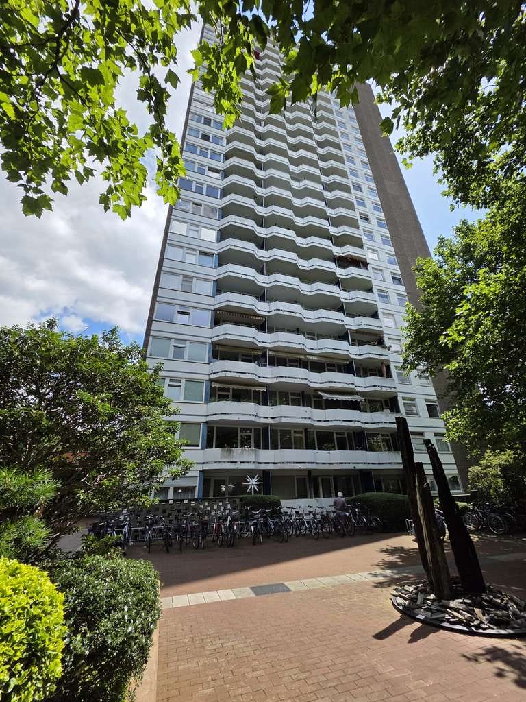 Immobilie in Köln - Einzimmerappartement in guter Lage, mit Blick in den Vorgebirgspark - Bild 1