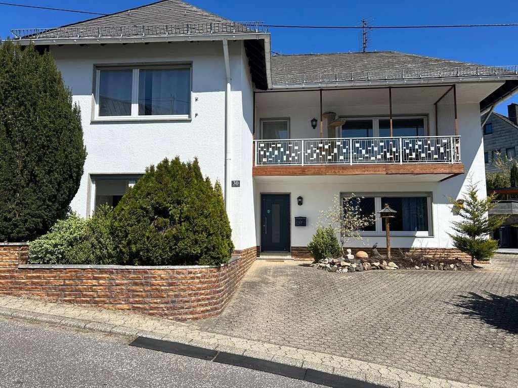 Immobilie in Volkesfeld - Umfassend modernisiertes Einfamilienhaus in Volkesfeld ohne Makler - Bild 0