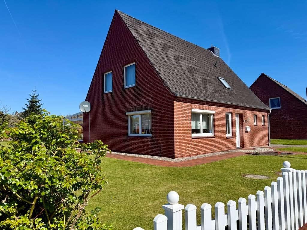 Immobilie in Friedrichstadt - Ein Zuhause zum Ankommen – ruhig gelegen mit Gartenidylle und Wintergarten - Bild 2