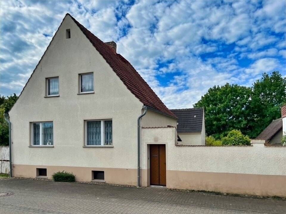 Immobilie in Möckern - Altbau mit Seele, Charme & Potential - Bild 1