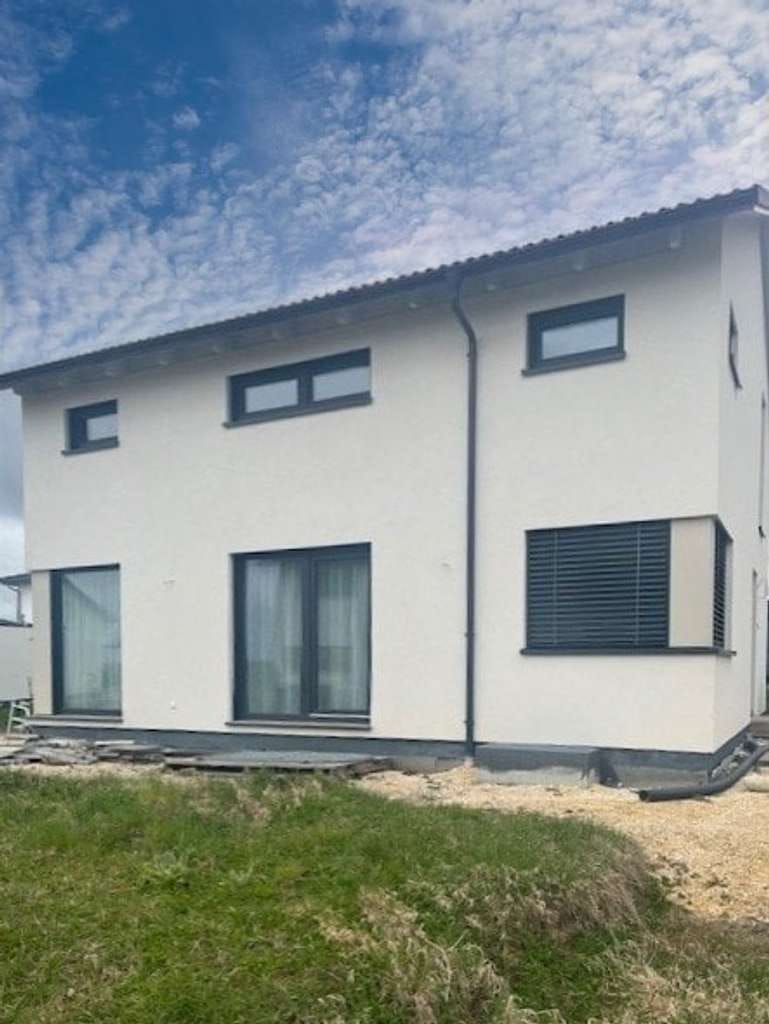 Immobilie in Spraitbach - Neu fertig gestelltes Einfamilienhaus in  Spraitbach - Bild 0