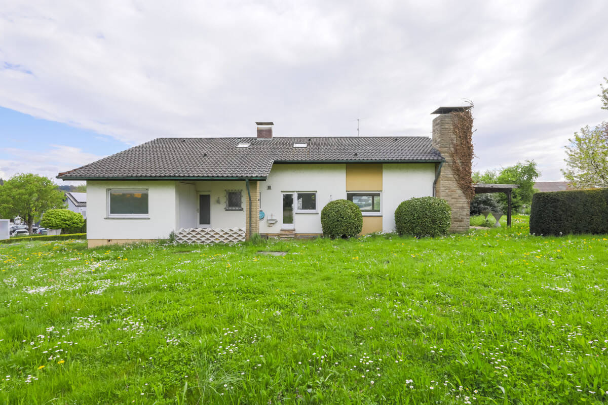 Immobilie in Remchingen - Vielseitiges Anwesen im Gewerbegebiet in Remchingen-Nöttingen - Bild 2