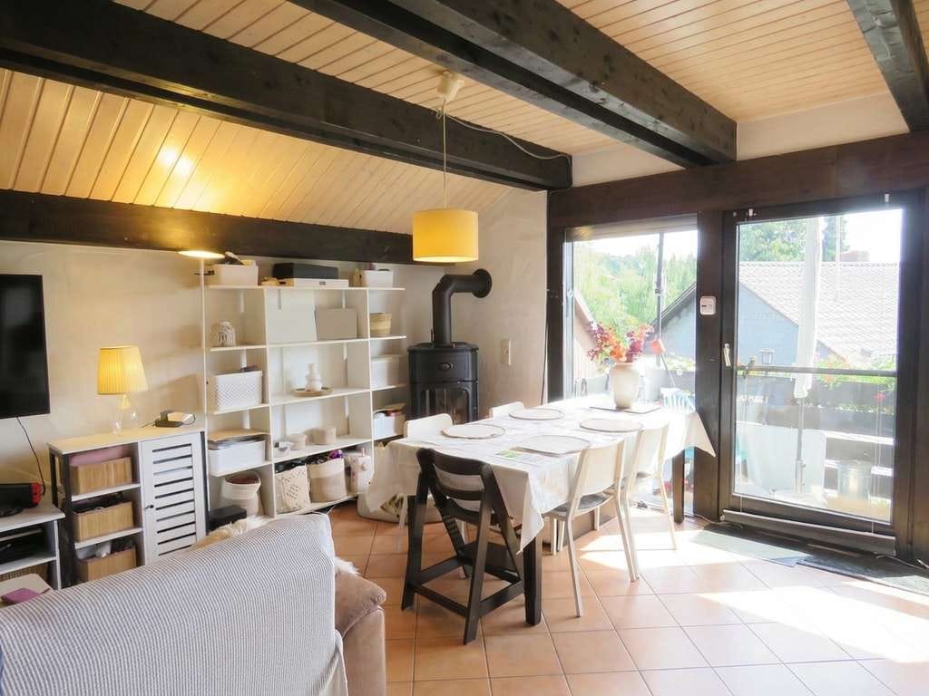 Immobilie in Much - Much: Charmantes Einfamilienhaus mit Terrasse für clevere Kapitalanleger - Bild 2