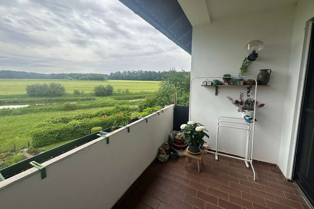 Immobilie in Neuendettelsau - Genießen Sie die Aussicht! Helle 3-Zimmer-Wohnung mit zwei Balkonen und Stellplatz - Bild 4