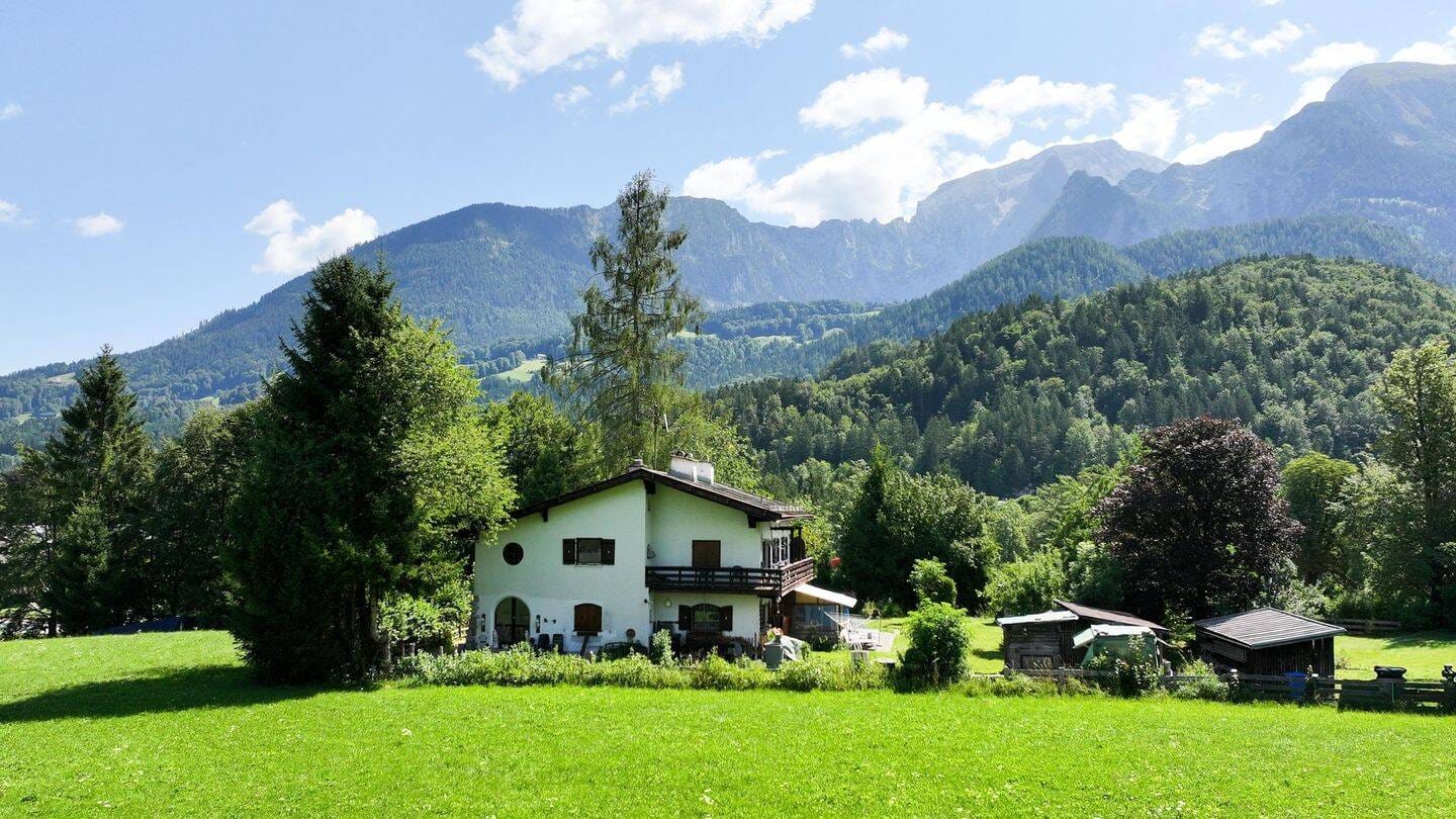Immobilie in Schönau am Königssee - Grosszügiges Zweifamilienhaus in zentraler Top Lage von Schönau am Königssee - Bild 1