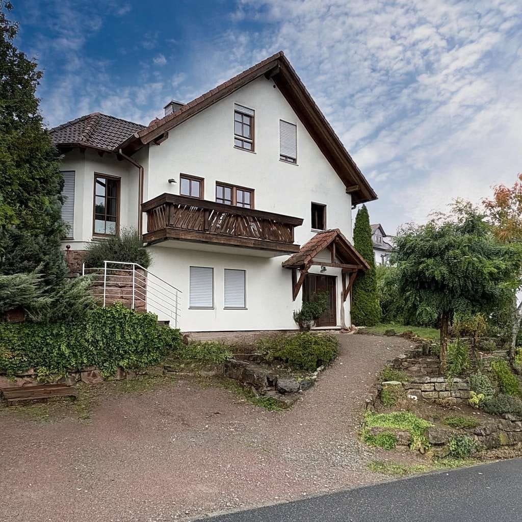 Immobilie in Frammersbach - Wohnen mit Flexibilität: Einfamilienhaus inkl. Einliegerwohnung! - Bild 0