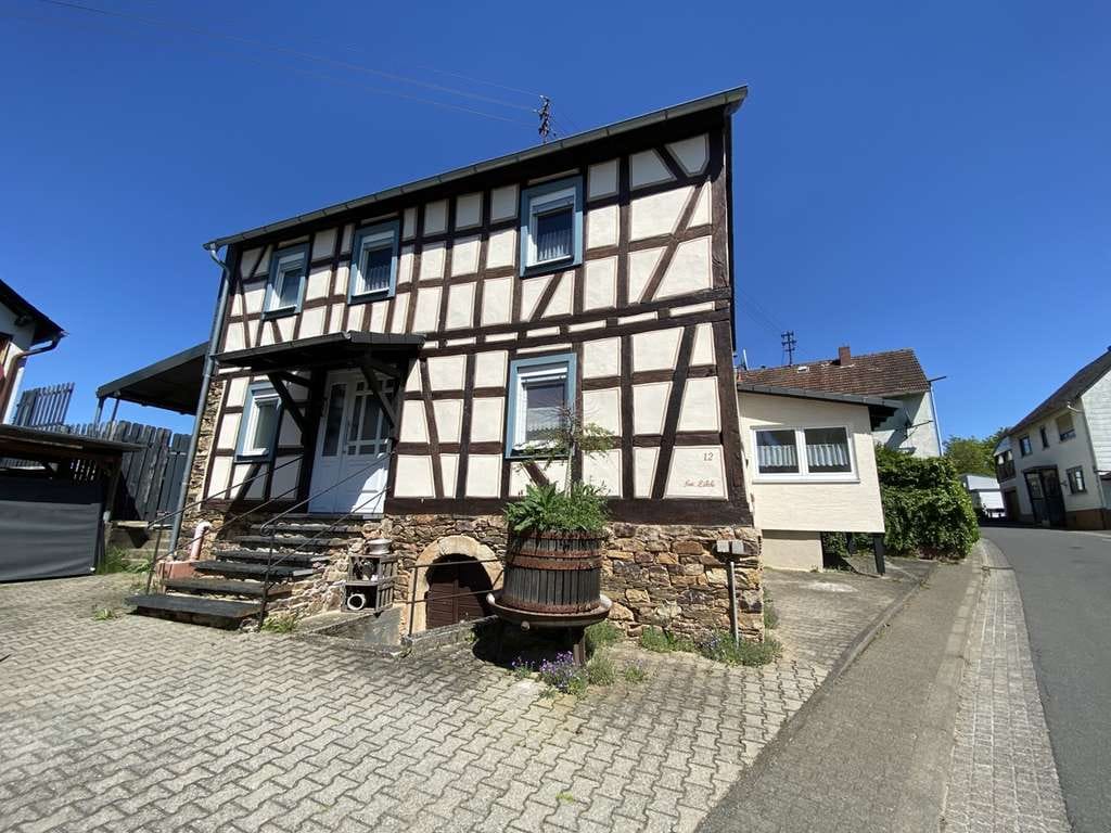 Immobilie in Weitersborn - Traumhaft renovierter Altbau wartet auf Sie! - Bild 2