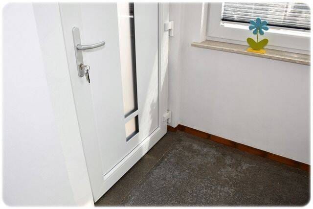 Immobilie in Waldeck - Gepflegtes Wohnhaus mit Nebengebäude - viel Platz für Wohnen, Arbeiten und Freizeit! - Bild 1