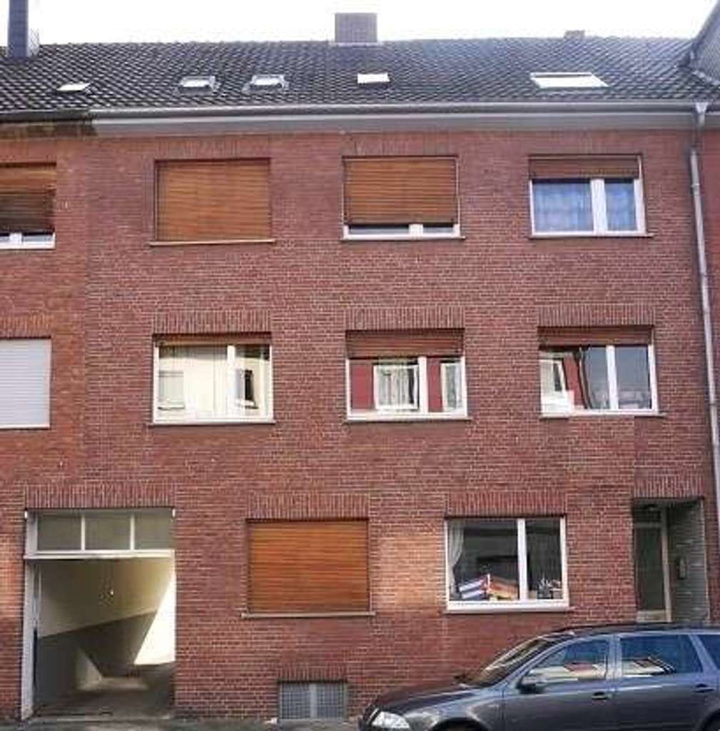 Immobilie in Viersen - 4-Fhs. plus Büroeinheit, zentral gelegen - Bild 0