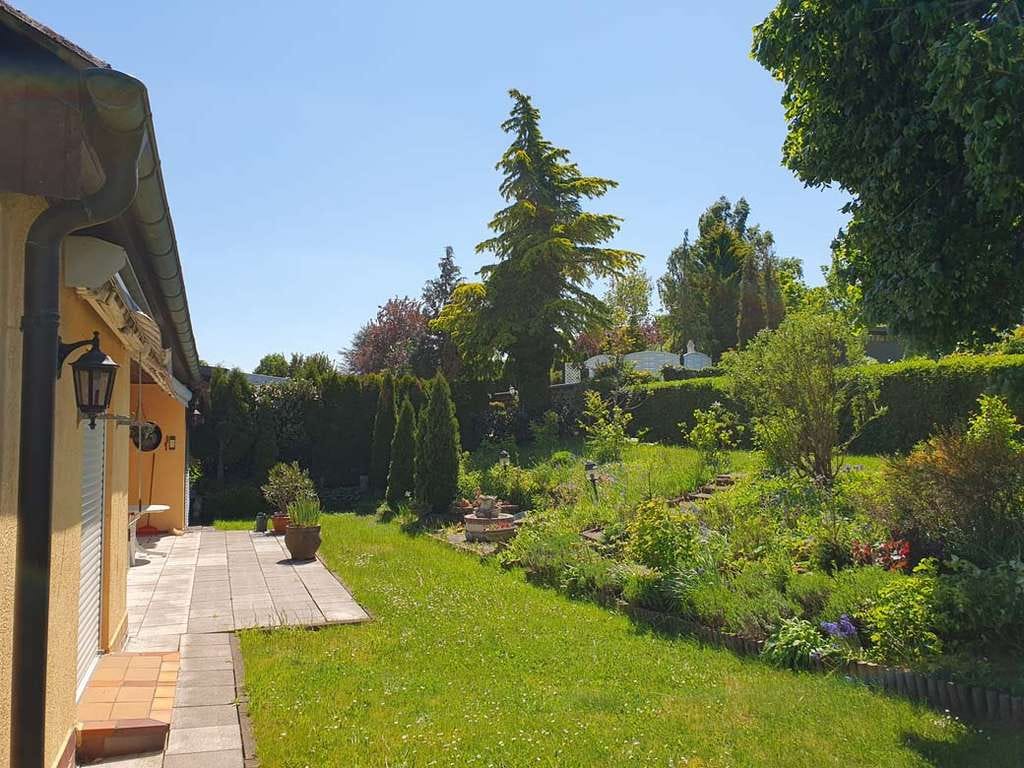 Immobilie in Niedermohr - Bungalow mit ausgebautem Untergeschoß auf einem schönem Gartengrundstück - Bild 2