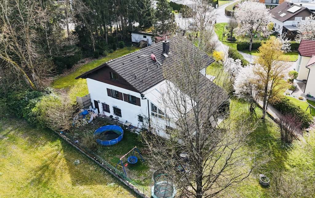 Immobilie in Tiefenbach - ++Top-Lage am Stadtrand (Passau):  Einladendes Haus mit zeitlosem Stil und flexibler Einlieger-WH - Bild 1