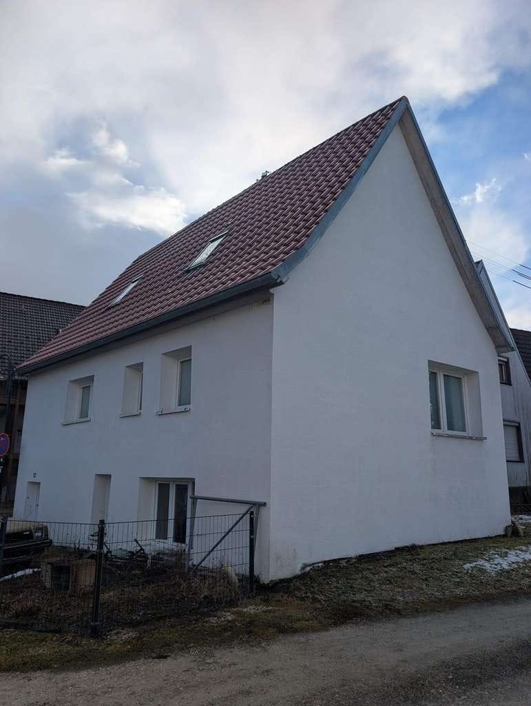 Immobilie in Münsingen - Schickes Einfamilienhaus mit Gestaltungspotential - Bild 1