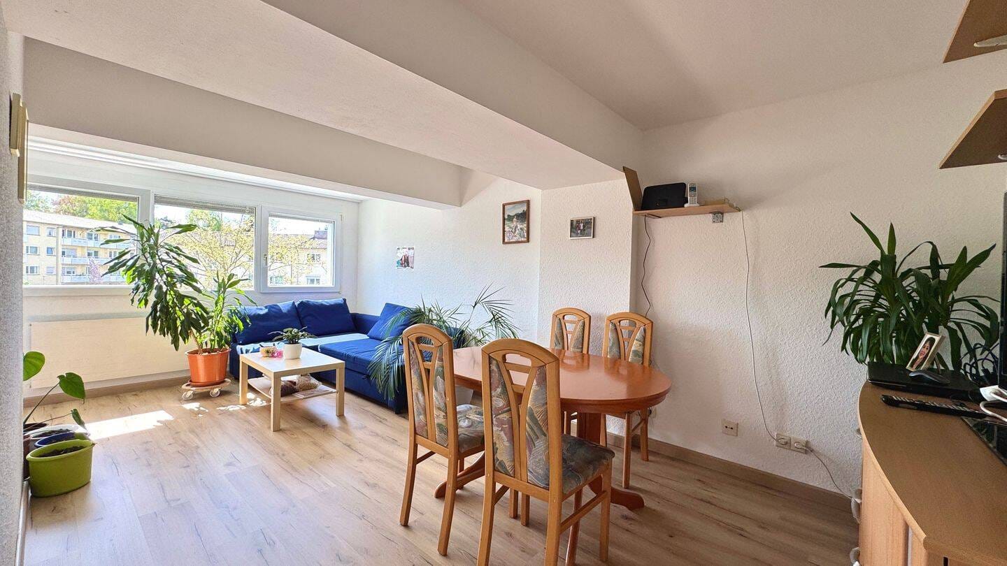 Immobilie in Konstanz - Sî | Sonnige Zwei-Zimmer-Wohnung mit Südbalkon und Garage in Uni-Nähe - Bild 1