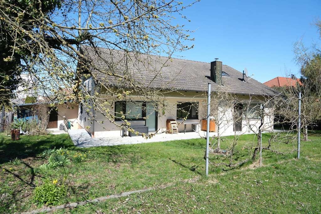 Immobilie in Mödingen - Einziehen und Losleben: Umfangreich saniertes Einfamilienhaus in Wittislingen! - Bild 0
