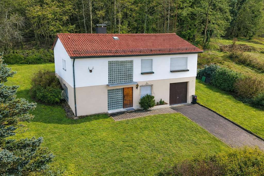 Immobilie in Arberg - Gepflegtes Einfamilienhaus in ruhiger Naturlage mit unverbaubarem Weitblick - Bild 3