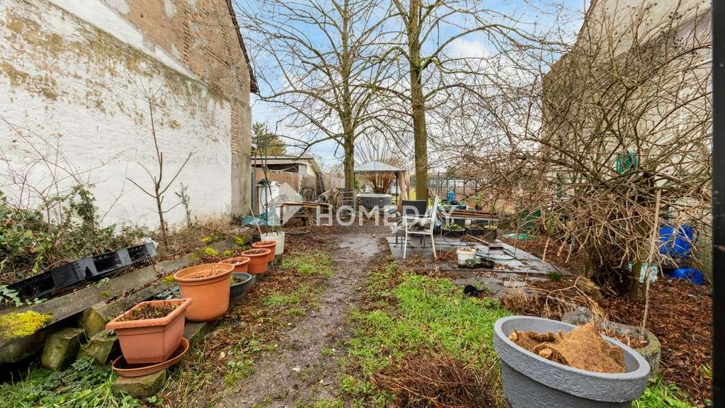Immobilie in Philippsburg - MFH mit 2 WE + Gewerbe, 1.094 Quadratmeter Grundstück, leerstehend mit Perspektive - Bild 3