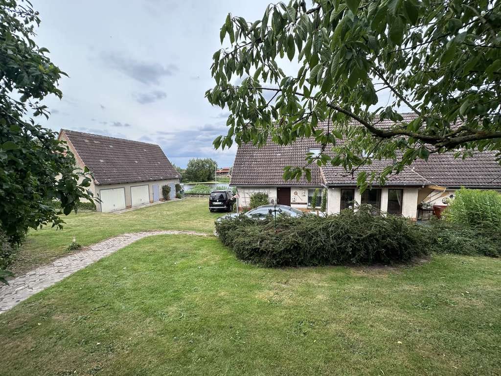 Immobilie in Damshagen - Traumhaftes Anwesen 3963 m² /Alleinlage gegenüber vom Gutshaus in Parin/ Blick auf den großen Teich - Bild 0