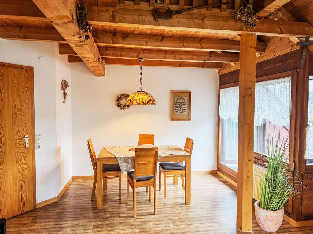 Immobilie in Aitern - Kapitalanlage: Charmante 4,5-Zimmer-Dachgeschosswohnung - Bild 4