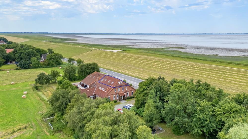 Immobilie in Jade - Attraktive und möblierte 3-Zimmer-Ferienwohnung, Nähe Nordsee in ländlicher Lage direkt am Jadebusen - Bild 1