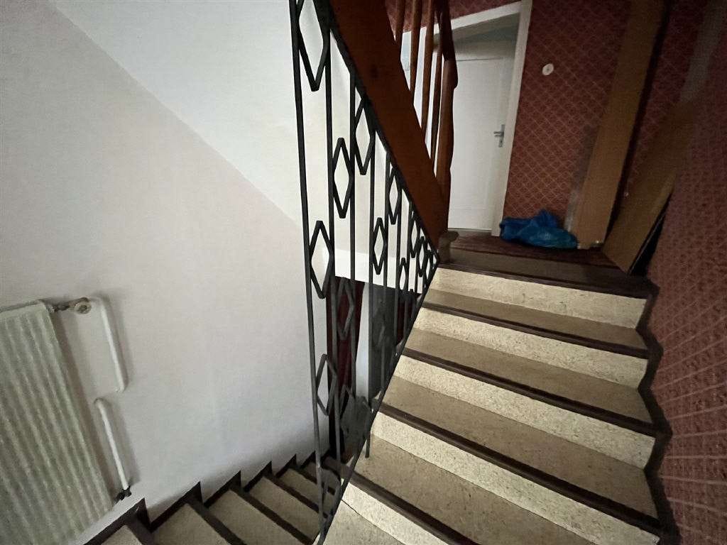 Immobilie in Lauda-Königshofen - Sanierungsbedürftiges Reihenmittelhaus in ruhiger Lage von Unterbalbach - Bild 2