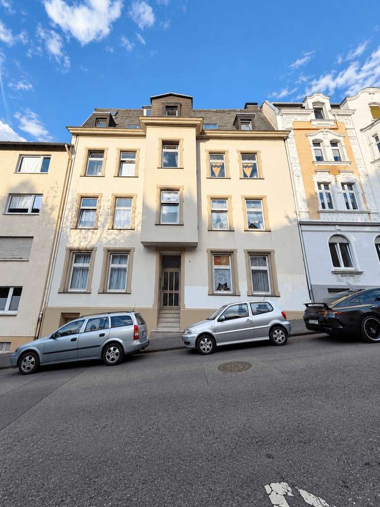 Immobilie in Wuppertal - Seltene Gelegenheit in Wuppertal – ca. 460 m², 6 Wohneinheiten & enormes Potenzial - Bild 0