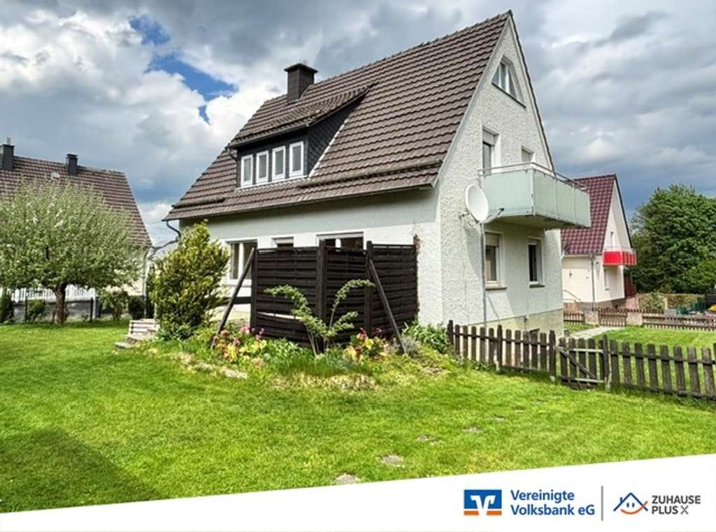 Immobilie in Willebadessen - Wohnhaus Bj. 1958 - ruhige Lage - schönes 823 qm Grundstück - Bild 1
