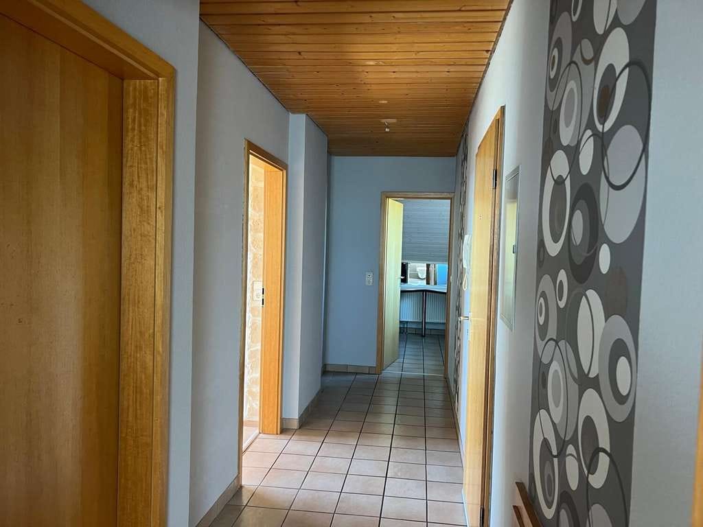 Immobilie in Niederwerrn - Gepflegtes MFH mit soliden Mieteinnahmen und schicker Wohnung zur Selbstnutzung - Bild 4