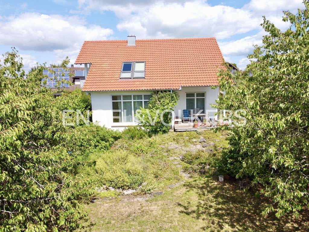 Immobilie in Rosenfeld - Gepflegtes Einfamilienhaus mit schöner Architektur inkl. herrlicher Aussicht - Bild 0