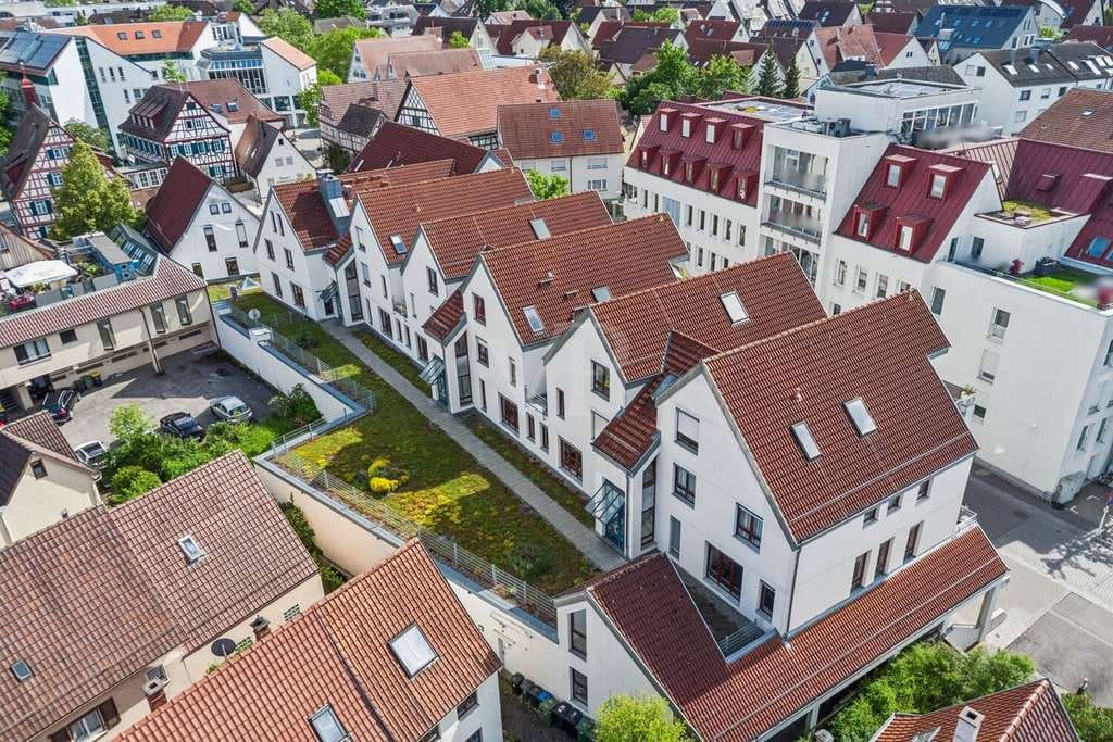 Immobilie in Ditzingen - * Bestandsimmobilie zur Wohnraumentwicklung - 
Starkes Wertsteigerungs- und Renditepotenzial * - Bild 3