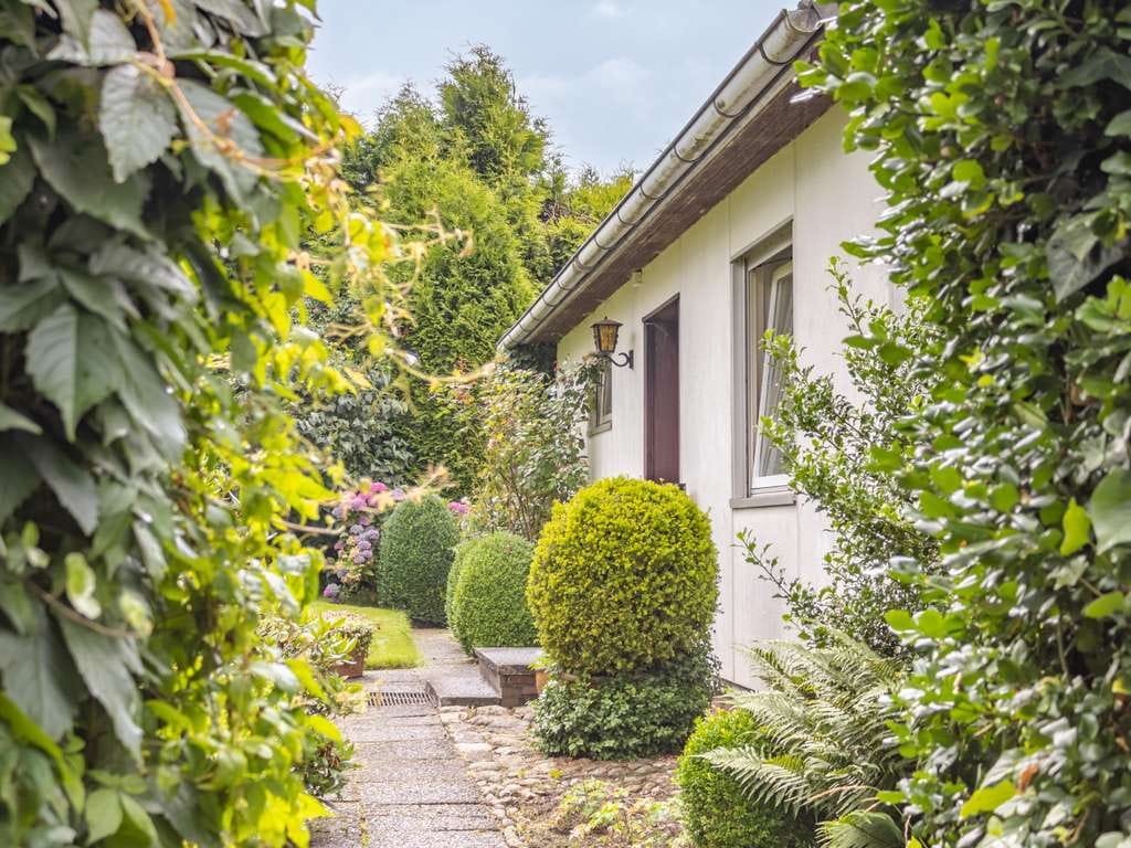 Immobilie in Rohlstorf - Raum für Ideen – Einfamilienhaus mit Garten in Seenähe - Bild 1