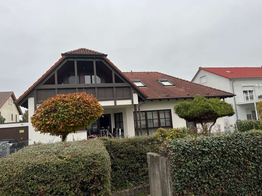 Immobilie in Bönnigheim - Geräumiges Zweifamilien Haus in Bönnigheim - Bild 0