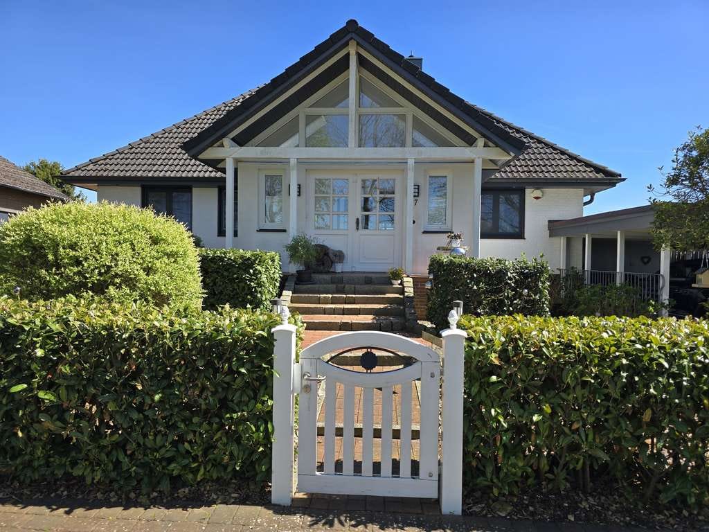 Immobilie in Haselau - Schöner Wohnen - Modernes "Strandhaus" in traumhafter Lage von Haselau bei Hamburg - Bild 0