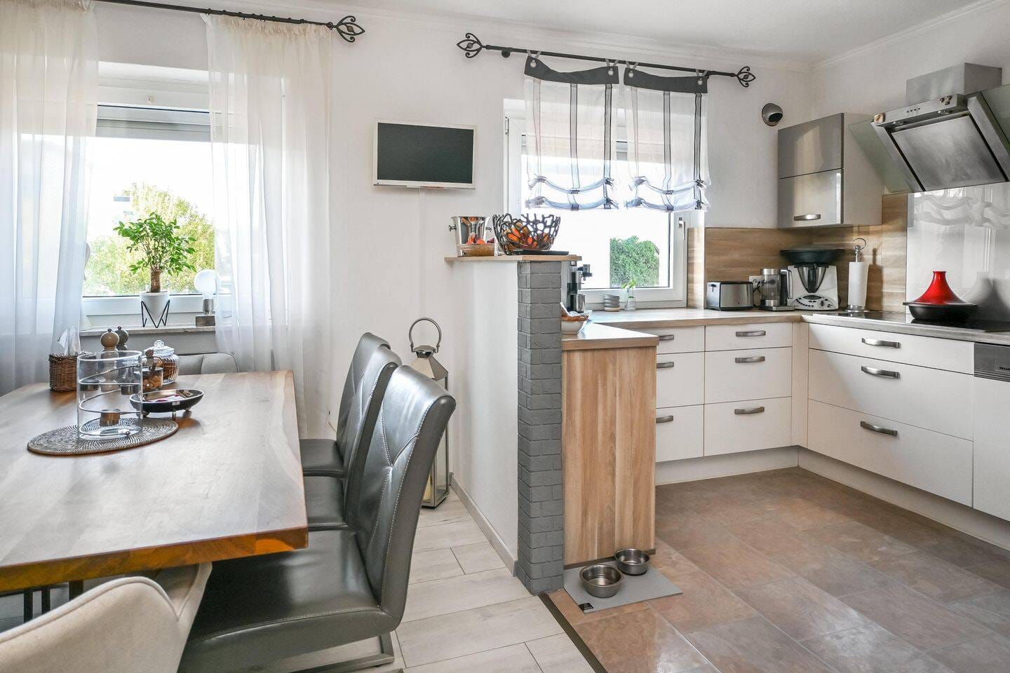 Immobilie in Leopoldshöhe - Zeitlos wohnen - sehr gepflegte 4-Zimmer-Wohnung mit modernem Komfort - Bild 3