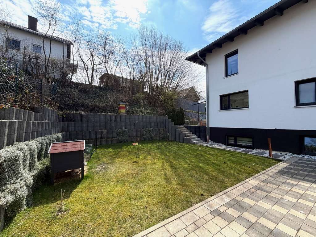 Immobilie in Bibertal - „Modernes Einfamilienhaus mit Einliegerwohnung, Galerie & Doppelgarage in ruhiger Sackgassenlage“ - Bild 4