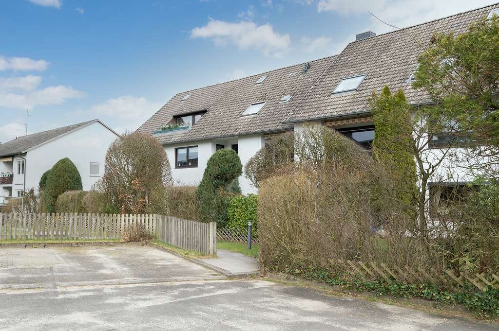 Immobilie in Jesteburg - Kapitalanlage auf Erbbaugrundstück - langfristig vermietete Dachgeschosswohnung - Bild 0