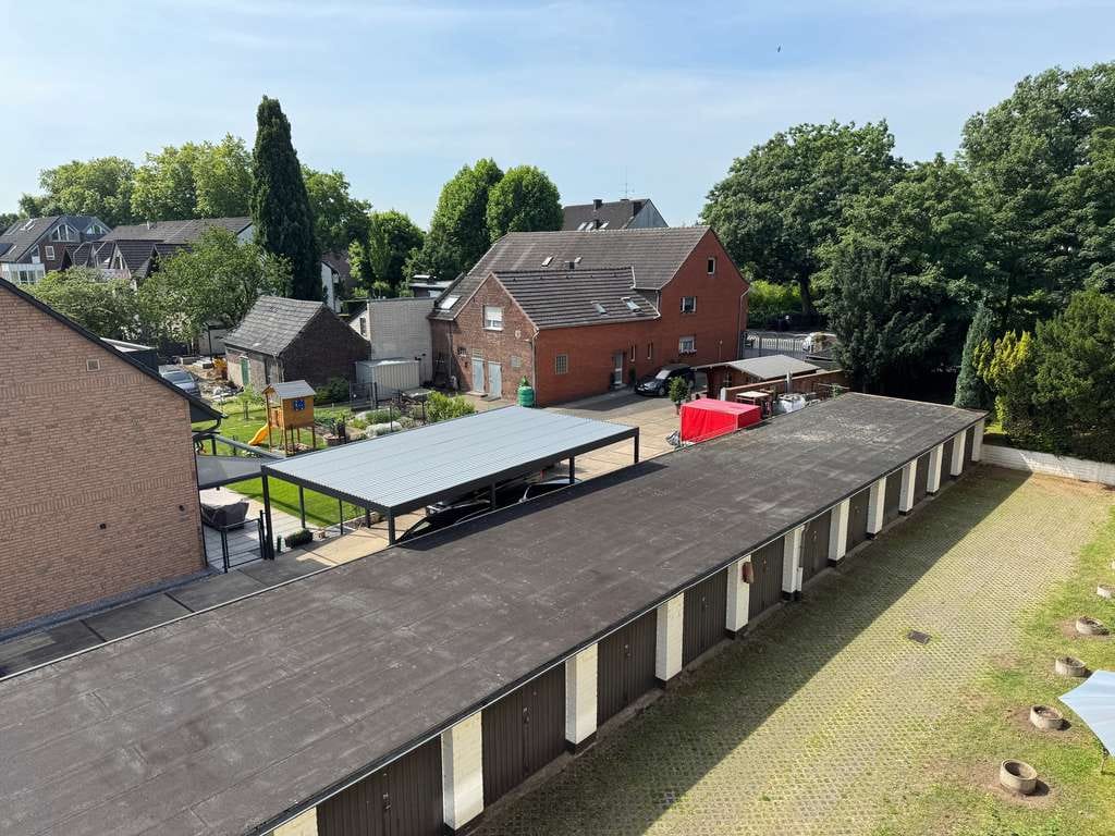 Immobilie in Meerbusch - Von Privat! Ruhige und gepflegte 3 Zimmerwohnung mit Sonnen-Balkon und Wannenbad mit Fenster - Bild 4