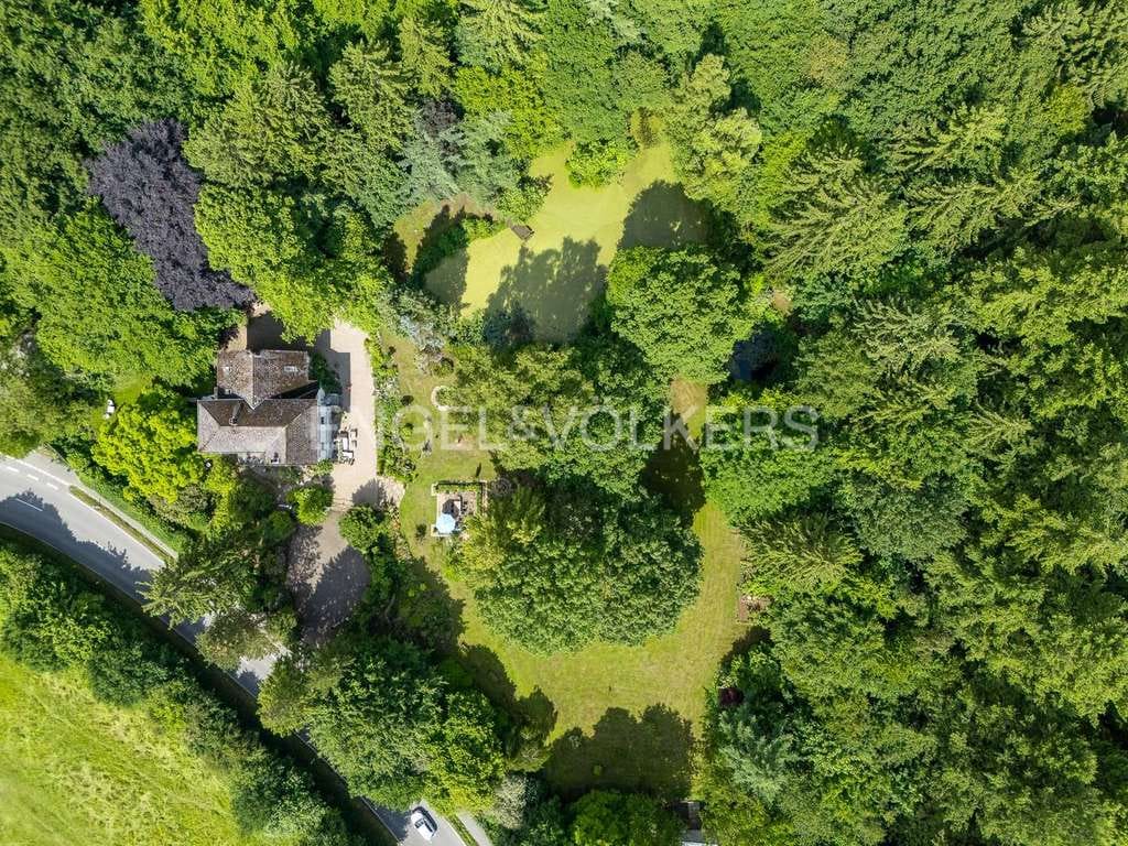 Immobilie in Schmalfeld - Historische Villa auf Parkgrundstück mit eigenem See - Bild 4