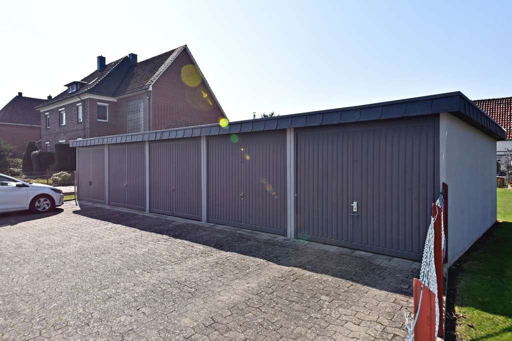Immobilie in Lindhorst - 1-2 Familienhaus mit Baugrundstück in zentraler Lage - Bild 4