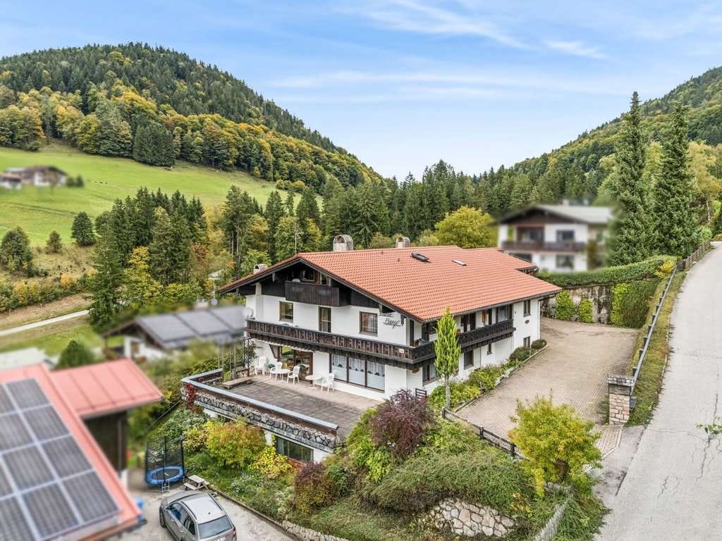 Immobilie in Berchtesgaden - Großes Wohngebäude in traumhafter Lage bei Berchtesgaden - Bild 3
