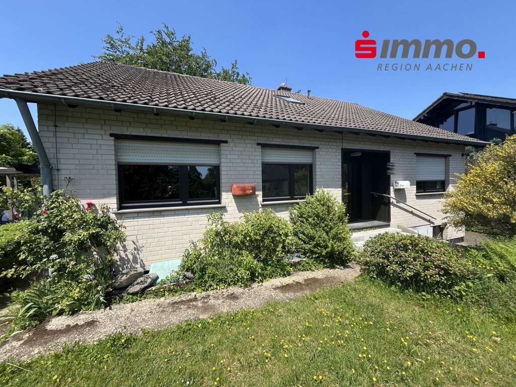 Immobilie in Simmerath - Freistehendes Einfamilienhaus mit Garage und großem Potenzial in ruhiger Lage von Lammersdorf - Bild 0