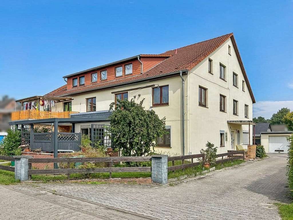 Immobilie in Hambühren - Charmante 2-Zimmer-Wohnung mit großzügiger Terrasse in ruhiger Lage von Hambühren - Bild 1