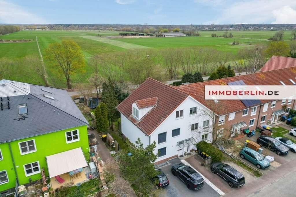 Immobilie in Velten - IMMOBERLIN.DE - Sehr freundliches Reihenendhaus mit Sonnenterrasse & 2 Pkw-Stellplätzen - Bild 0