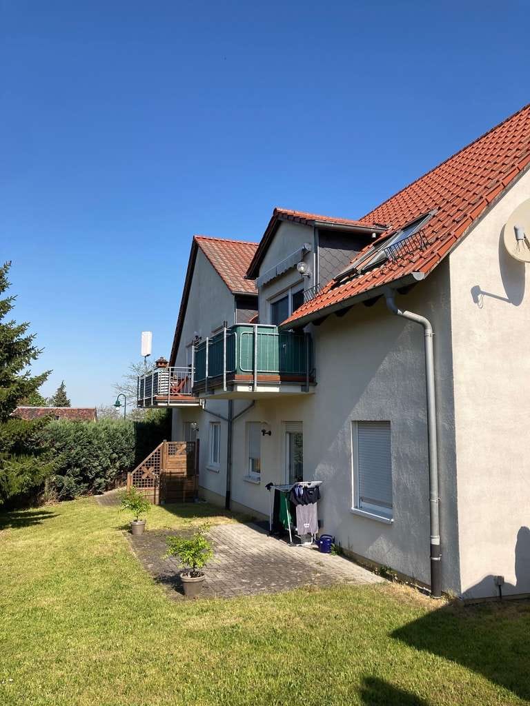 Immobilie in Doberschütz - Voll vermietetes Mehrfamilienhaus mit Balkon oder Terrasse und Stellplätzen in Doberschütz-Paschwitz - Bild 0